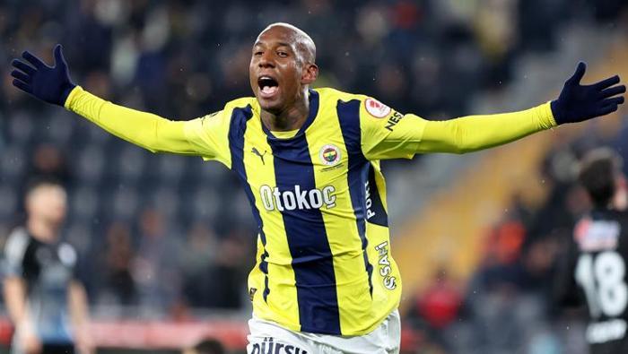 Fenerbahçe'de Cenk Tosun sürprizi! Jose Mourinho kararını verdi 6 fenerbahcede cenk tosun surprizi jose mourinho kararini verdi 5 EnEiQhZN