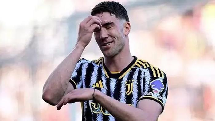 Fenerbahçe'de Devler Ligi için dev transfer hamleleri! 2 yıldız ve kaleci için kollar sıvandı 4 fenerbahcede devler ligi icin dev transfer hamleleri 2 yildiz ve kaleci icin kollar sivandi EwrCOjhz