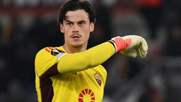 Fenerbahçe'de Devler Ligi için dev transfer hamleleri! 2 yıldız ve kaleci için kollar sıvandı 7 fenerbahcede devler ligi icin dev transfer hamleleri 2 yildiz ve kaleci icin kollar sivandi