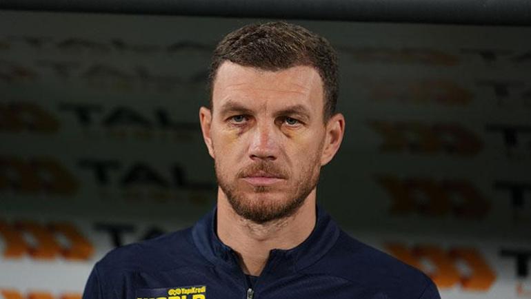 fenerbahcede edin dzeko galatasarayi bekliyor 0 jlYaUdX3
