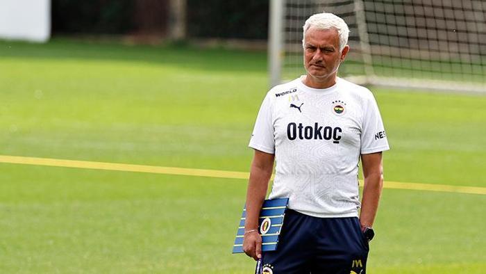 Fenerbahçe'de Jose Mourinho'dan takıma moral sözleri! 'Ayağa kalkacağız' 1 fenerbahcede jose mourinhodan takima moral sozleri ayaga kalkacagiz 0