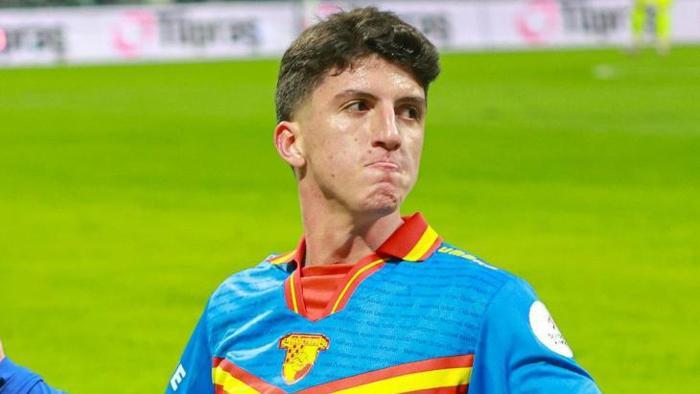 Fenerbahçe'den Göztepeli genç yıldıza transfer kancası! Listeye alındı... 4 fenerbahceden goztepeli genc yildiza transfer kancasi listeye alindi 3 dyCYkEEZ