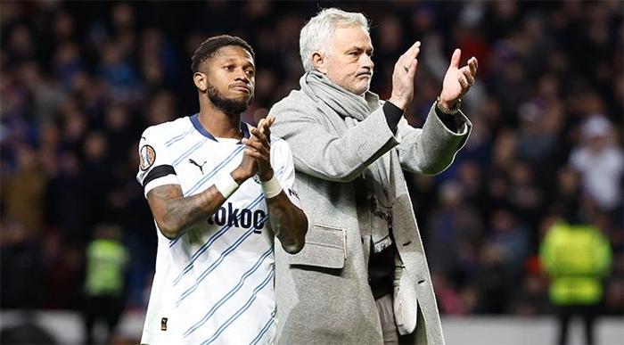 Fenerbahçe'nin iki yıldızı Beşiktaş'a! Girişimlere başlandı 3 fenerbahcenin iki yildizi besiktasa girisimlere baslandi 2 SfgfFI7n