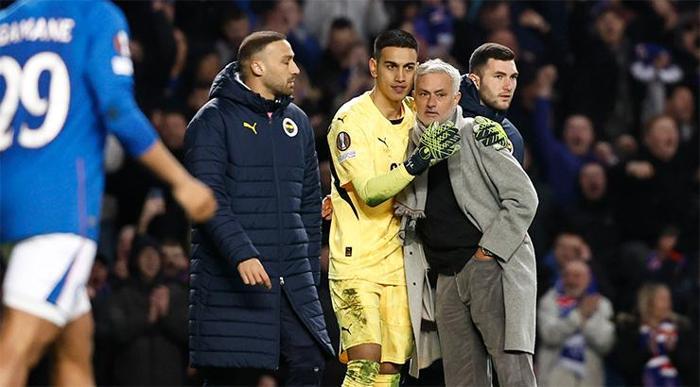 Fenerbahçe'nin iki yıldızı Beşiktaş'a! Girişimlere başlandı 6 fenerbahcenin iki yildizi besiktasa girisimlere baslandi 5 nbdmsc8l