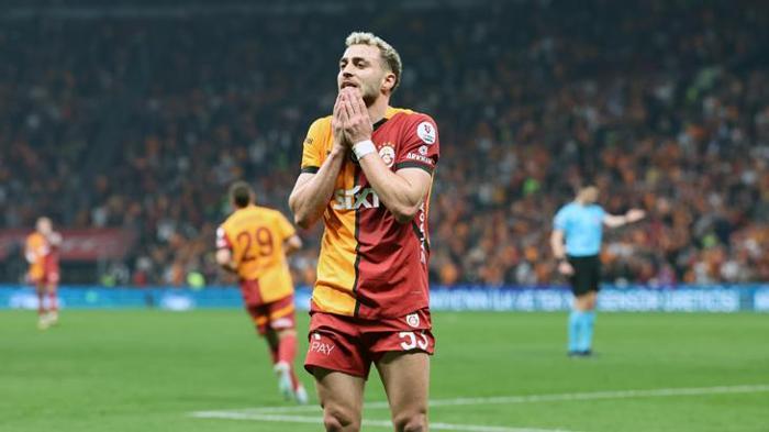 Galatasaray - Antalyaspor maçını spor yazarları değerlendirdi! 'Böylesi daha önce gelmedi! Fabrika ayarlarına dönüyor' 12 galatasaray antalyaspor macini spor yazarlari degerlendirdi boylesi daha once gelmedi fabrika ayarlarina donuyor Ri7ce4IR