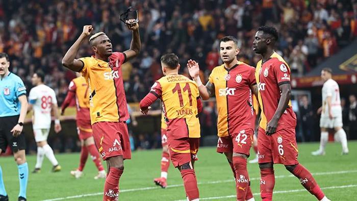Galatasaray'a Beşiktaş maçı öncesi büyük müjde! İki yıldız sahada olacak... 2 galatasaraya besiktas maci oncesi buyuk mujde iki yildiz sahada olacak 1 mM9XTYGJ