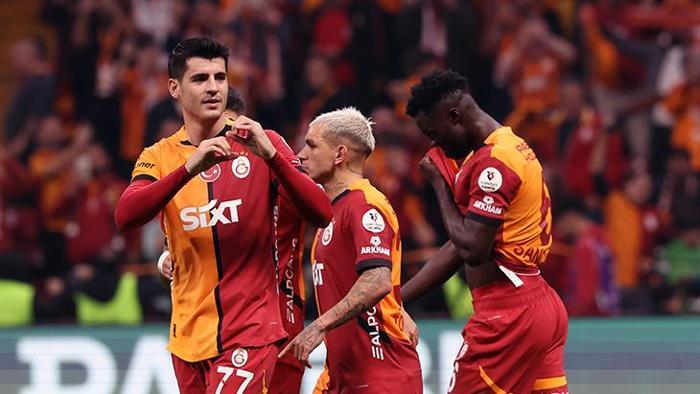 Galatasaray'a Beşiktaş maçı öncesi büyük müjde! İki yıldız sahada olacak... 4 galatasaraya besiktas maci oncesi buyuk mujde iki yildiz sahada olacak 3 DuUOLXZR