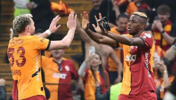 galatasarayda osimhen ve baris alper kasirgasi durmaya niyetleri yok antalyaspor macina da damga vurdular IkUhMNMF