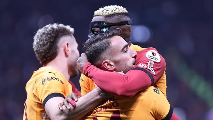 Galatasaray'dan 2 flaş transfer hamlesi! Eski yıldıza kapı açık, yenisi yolcu... 6 galatasaraydan 2 flas transfer hamlesi eski yildiza kapi acik yenisi yolcu 5 m1euc1Br