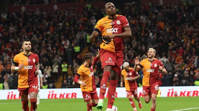 Galatasaray'dan Osimhen için çılgın teklif! Pazarlık süreci başladı 1 galatasaraydan osimhen icin cilgin teklif pazarlik sureci basladi 0