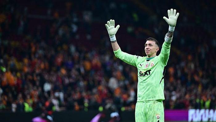 Galatasaray'ın yıldızı eşyalarını toplattı! Ayrılık çok yakın 5 galatasarayin yildizi esyalarini toplatti ayrilik cok yakin 4 RhFRtPJb