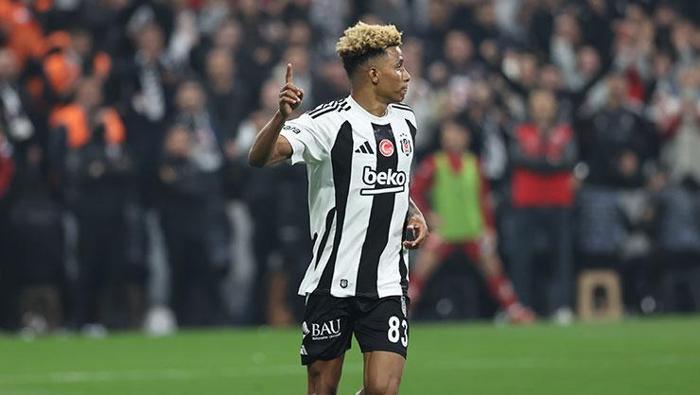 Gedson Fernandes'ten Galatasaray'a olay gönderme: 'Pozisyonları yok!' 1 gedson fernandesten galatasaraya olay gonderme pozisyonlari yok 0 XajDu4Hk