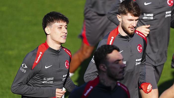 İspanya'da Arda Güler için şok sözler! 'Ne anlama geldiğini bilmiyor, Montella onu şımartmaya istekli...' 5 ispanyada arda guler icin sok sozler ne anlama geldigini bilmiyor montella onu simartmaya istekli MzQ9PCzp
