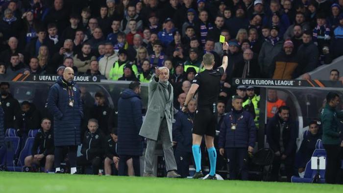 Jose Mourinho'nun soyunma odası konuşması ortaya çıktı! Mert Hakan gözyaşlarına boğuldu 6 jose mourinhonun soyunma odasi konusmasi ortaya cikti mert hakan gozyaslarina boguldu 5 JKSa9igQ