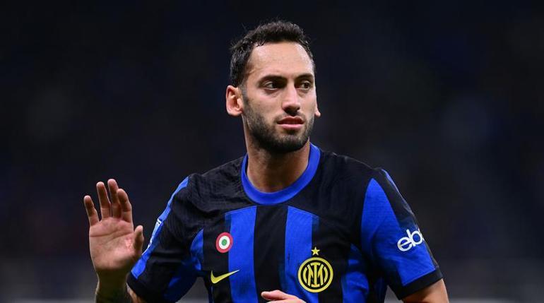 manchester uniteddan hakan calhanoglu hamlesi orta sahanin yeni lideri olacak 1 Z384AuNt