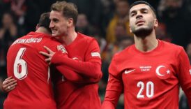milli takimimizda kerem akturkoglu ve orkun kokcu sahnede oguz aydindan ilk resmi macta iki BpcfbfYM