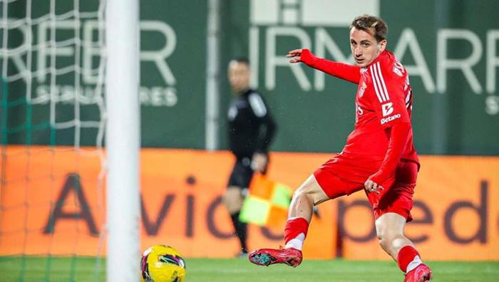 'Osmanlının baklavası gibi' Benfica'ya hayat veren Kerem Aktürkoğlu'na olay övgü: Bipolar bozukluğa Türk büyüsü 4 osmanlinin baklavasi gibi benficaya hayat veren kerem akturkogluna olay ovgu bipolar bozukluga turk buyusu
