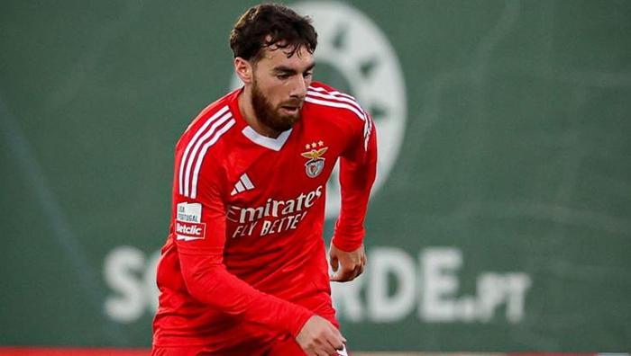'Osmanlının baklavası gibi' Benfica'ya hayat veren Kerem Aktürkoğlu'na olay övgü: Bipolar bozukluğa Türk büyüsü 1 osmanlinin baklavasi gibi benficaya hayat veren kerem akturkogluna olay ovgu bipolar bozukluga turk buyusu hS1b7Abf