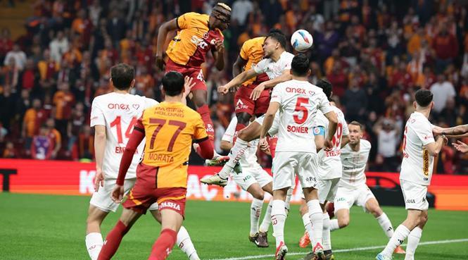 (ÖZET) Galatasaray - Antalyaspor maç sonucu: 4-0 | Osimhen resital yaptı, maç fazlasıyla fark 10 oldu! 7 ozet galatasaray antalyaspor mac sonucu 4 0 osimhen resital yapti mac fazlasiyla fark pIrMRuHS