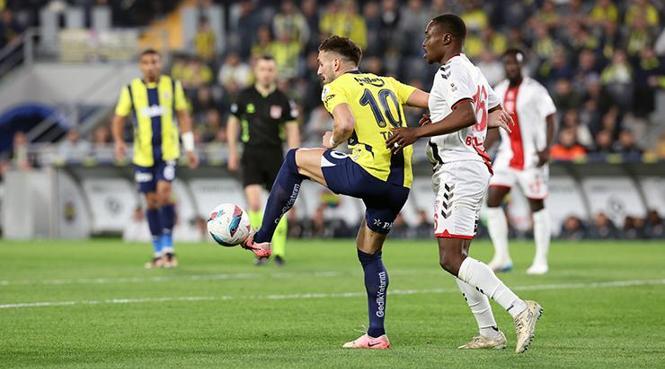 (ÖZET) KADIKÖY'DE AĞIR DARBE! Fenerbahçe - Samsunspor maç sonucu: 0-0 3 ozet kadikoyde agir darbe fenerbahce samsunspor mac sonucu 0 0 2 TveYnArJ
