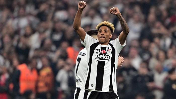 'Rafa Silva Touchdown yaptı! Cesur yürek Solskjaer...' Beşiktaş-Galatasaray derbisinin ardından bu sözler damga vurdu... 11 rafa silva touchdown yapti cesur yurek solskjaer besiktas galatasaray derbisinin ardindan bu sozler damga vurdu ClJOFDCb