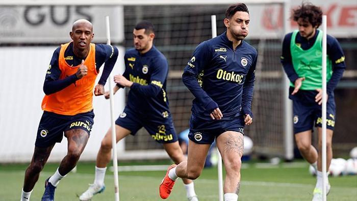 Ruben Amorim 10 futbolcusunu kovup Yusuf Akçiçek'i alıyor! Manchester United'dan olay hamle, Fenerbahçe'nin genç stoperi İngiliz basınında... 1 ruben amorim 10 futbolcusunu kovup yusuf akciceki aliyor manchester uniteddan olay hamle fenerbahcenin genc vZSsZbg7