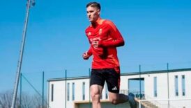 son dakika galatasarayli yildiz sakatlandi milli macta oynamayacak TKpEycB9