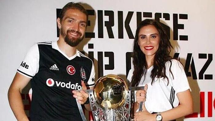 Şükran Ovalı'dan olay Caner Erkin itirafı! 'Aziz Yıldırım'ı aradı, çok ağladım' Fenerbahçe ve Beşiktaş sözleri... 4 sukran ovalidan olay caner erkin itirafi aziz yildirimi aradi cok agladim fenerbahce ve besiktas qqqbmVlX