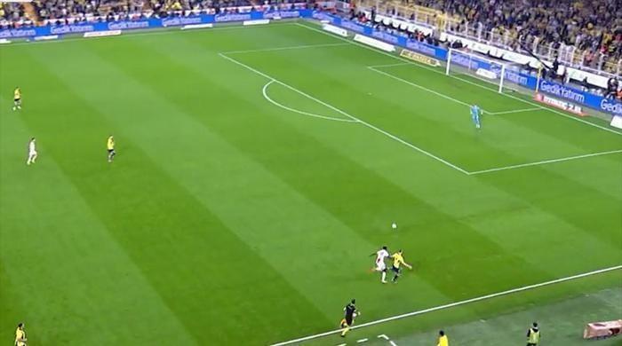 Süper Lig'de 28. haftanın çarpıcı hakem raporu ortaya çıktı! Fenerbahçe-Samsunspor maçında Mouandilmadji gerçeği: 'Hatalı olduğun belirtmeliyim!' 7 super ligde 28 haftanin carpici hakem raporu ortaya cikti fenerbahce samsunspor macinda mouandilmadji gercegi hatali