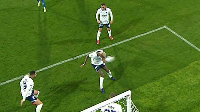 Talisca elle oynadı mı? Bodrum FK - Fenerbahçe maçına damga vuran penaltı kararı: 'Mikrocerrahi yapıp ekranı büyütüyorsanız bu bende kaygı yaratır' 11 talisca elle oynadi mi bodrum fk fenerbahce macina damga vuran penalti karari mikrocerrahi 34JTqUJY