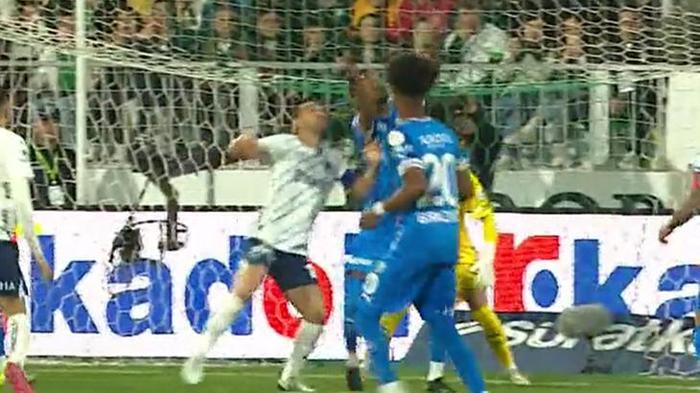 Talisca elle oynadı mı? Bodrum FK - Fenerbahçe maçına damga vuran penaltı kararı: 'Mikrocerrahi yapıp ekranı büyütüyorsanız bu bende kaygı yaratır' 7 talisca elle oynadi mi bodrum fk fenerbahce macina damga vuran penalti karari mikrocerrahi OhnZJDkJ
