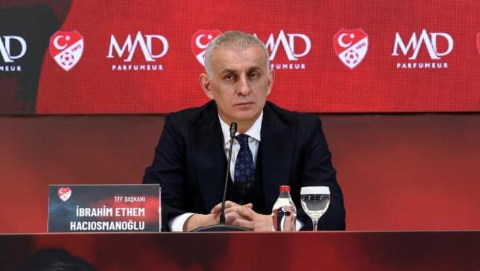 TFF, Beşiktaş-Galatasaray maçının hakemi için kararını verdi: Yüzde 80'e yüzde 20' 2 tff besiktas galatasaray macinin hakemi icin kararini verdi yuzde 80e yuzde 20 1 sAq3iju7