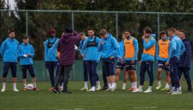trabzonsporda fatih tekkenin hedefi net cifte zaferle fenerbahce macina azwsunkf