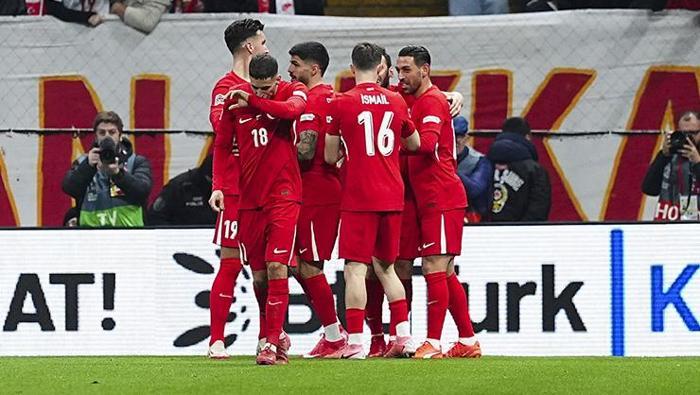 Türkiye'nin Macaristan zaferinin ardından Oğuz Aydın için olay sözler: 'Geceye damga vurdu!' Montella'ya hem övgü hem çarpıcı uyarı... 1 turkiyenin macaristan zaferinin ardindan oguz aydin icin olay sozler geceye damga vurdu montellaya hem lhhwXMFQ