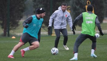 umit milli futbol takimi belarus ve kosova maclarinin hazirliklarini surdurdu 8WJ1rnFe