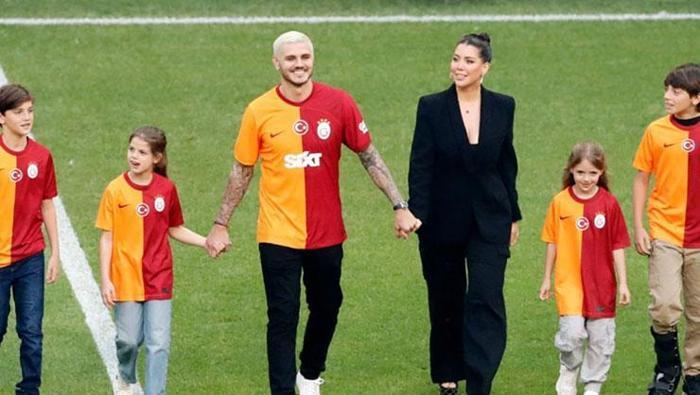 Wanda Nara iddialara cevap verdi: Mesajları ifşaladı 4 wanda nara iddialara cevap verdi mesajlari ifsaladi 3 HOKtl2Lg