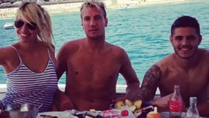 Wanda Nara'ndan Icardi'nin sevgilisi için olay iddia 'Eski eşim Maxi Lopez'le ilişkisi vardı' 5 wanda narandan icardinin sevgilisi icin olay iddia eski esim maxi lopezle iliskisi vardi 4 S6cqLG8P