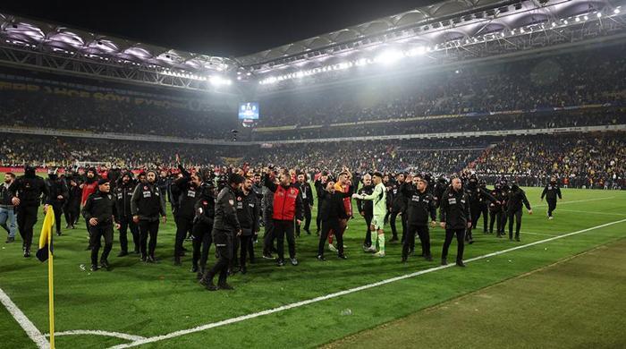 fenerbahce galatasaray derbisindeki kavgalara agir fatura iste olasi cezalar 4 ClSuGhYP