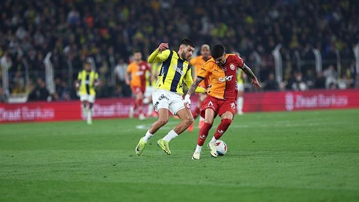 Fenerbahçe - Galatasaray maçına damga vuran pozisyon! 'Penaltı verilse daha doğru olurdu' 6 fenerbahce galatasaray macina damga vuran pozisyon penalti verilse daha dogru olurdu 5 d9vhQHrV