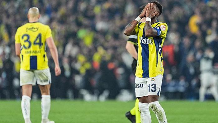 fenerbahcede derbi hezimeti sonrasi sert elestiri mourinho corbasi sandigi gibi degilmis 10 mj36RXza