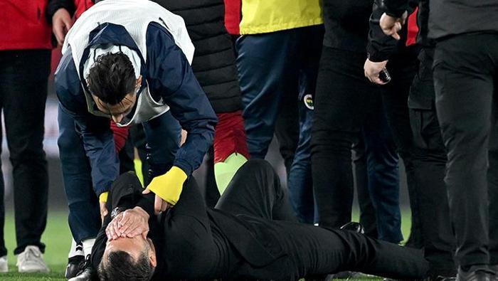 fenerbahcede derbi hezimeti sonrasi sert elestiri mourinho corbasi sandigi gibi degilmis 2