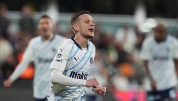 fenerbahcede szymanski tarihe geciyor yc3a4AlB