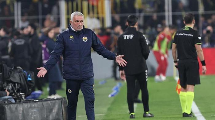 Jose Mourinho'yu bekleyen ceza! Okan Buruk'un burnunu sıkmıştı, işte talimat... 4 jose mourinhoyu bekleyen ceza okan burukun burnunu sikmisti iste talimat 3 31ic126u