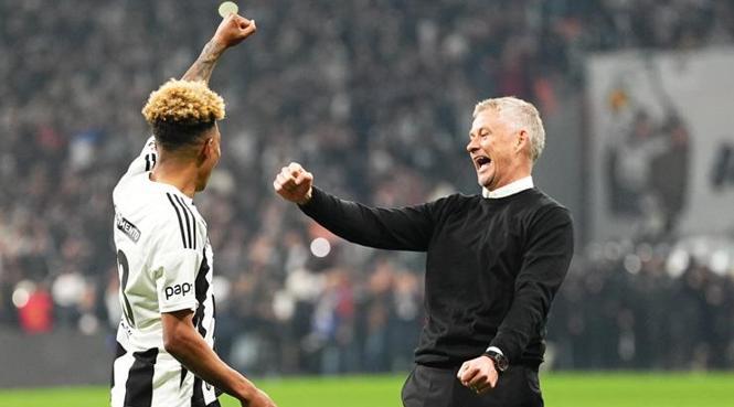 ozet besiktas kupaya veda etti goztepe 49 yil sonra yari finalde besiktas 1 3 goztepe EwkSjufQ